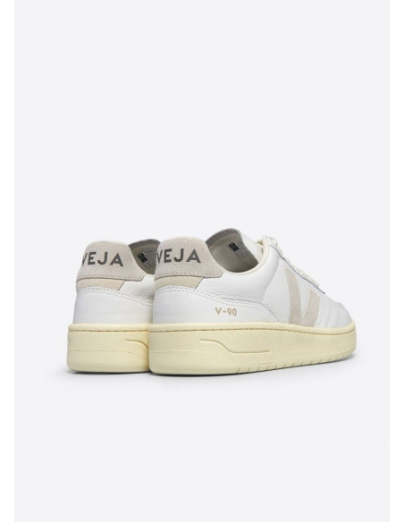 VEJA V-90 O.T LEATHER EXTRA WHITE NATURAL