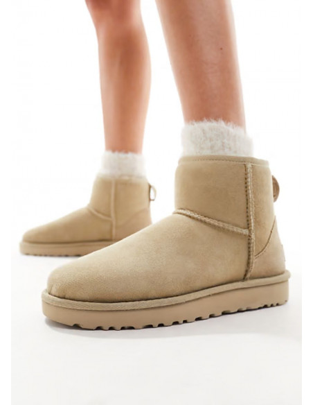 UGG CLASSIC MINI SAND