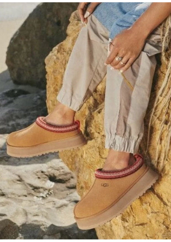 UGG TAZZ CHESTNUT