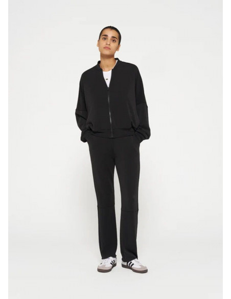 10 DAYS BOMBER SCUBA NEGRA