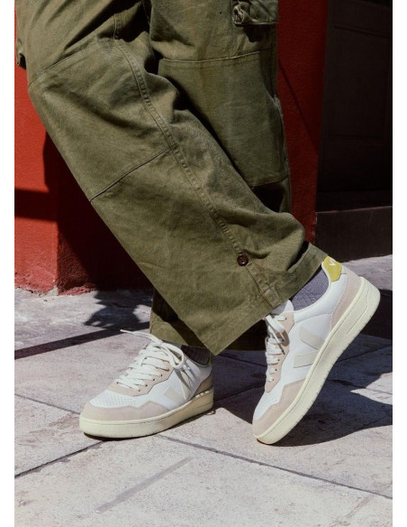 VEJA V-90 O.T EXTRA WHITE PIERRE LIQUOR