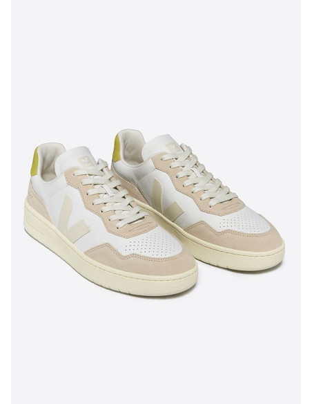 VEJA V-90 O.T EXTRA WHITE PIERRE LIQUOR