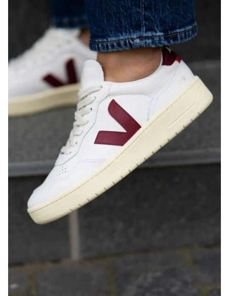 VEJA V-90 LEATHER EXTRA WHITE MARSALA