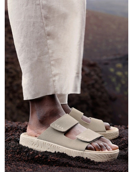 VEJA SANDALIAS ETNA SUEDE SOFT TAUPE ALMOND