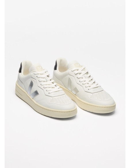 VEJA V-90 O.T LEATHER WHITE SILVER BLACK VEJA V-90 O.T LEATHER WHITE SILVER BLACK
