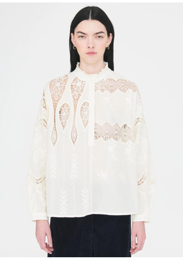 ANTIK BATIK BLUSA LACE CRUDA