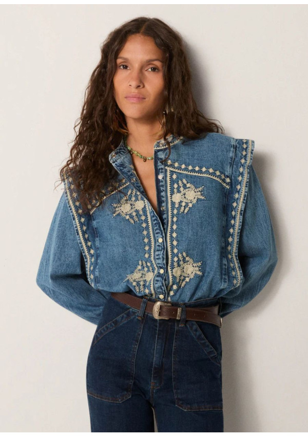 MAISON HOTEL BLUSA NARCISO