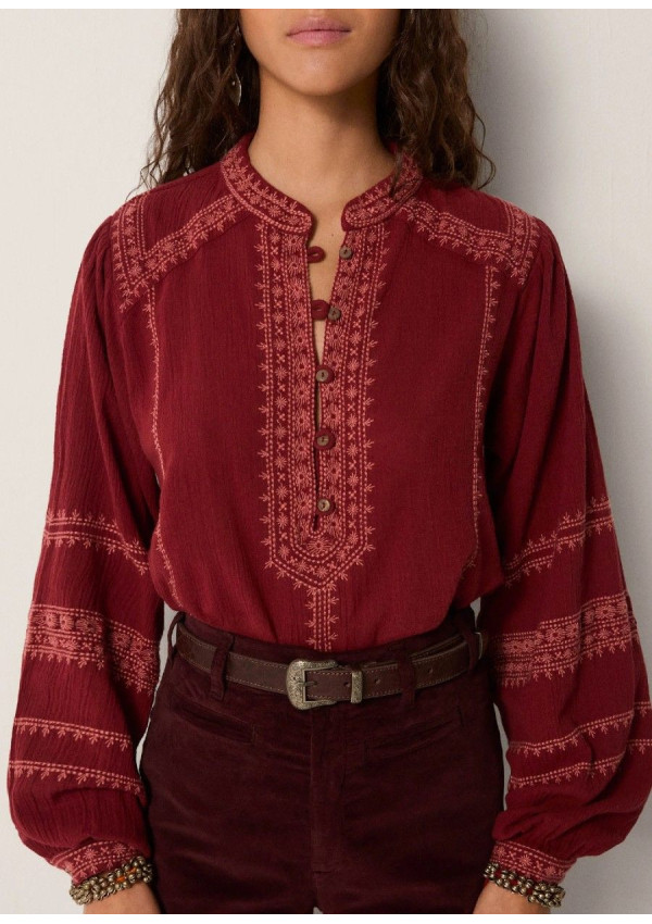 MAISON HOTEL BLUSA RENATO