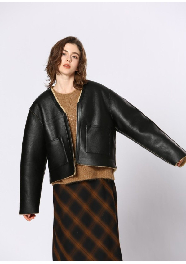 SEE U SOON CAZADORA NEGRA BORREGO