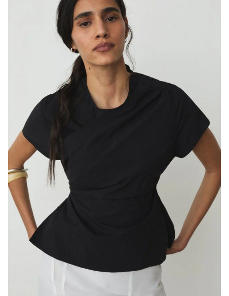 LAAGAM TOP RAVEN NEGRO