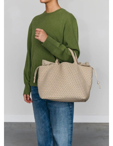 MY MARREA MEDIUM NO TAN LINES