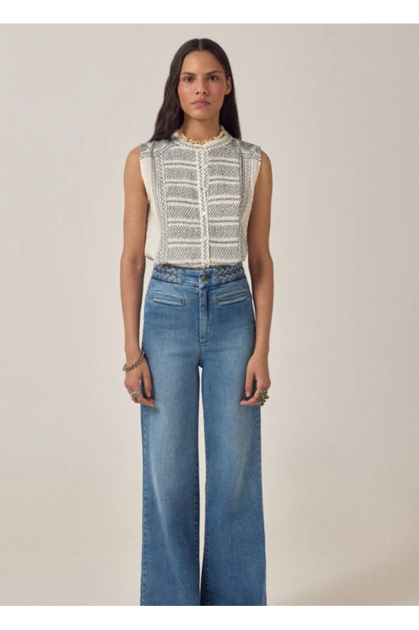 MAISON HOTEL BLUSA IRINA LAPISLAZULI