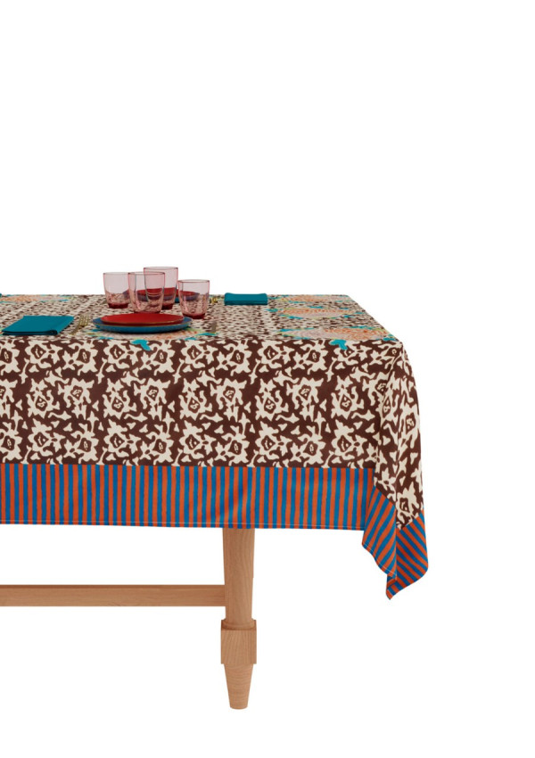 LISA CORTI MANTEL ARABESQUE COROLLA  220X220CM.