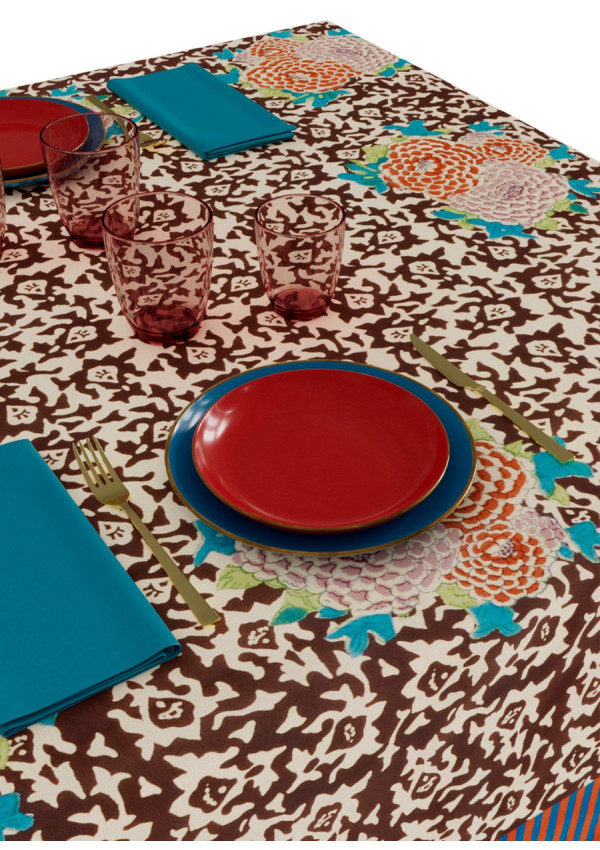 LISA CORTI MANTEL ARABESQUE COROLLA  180X180CM.