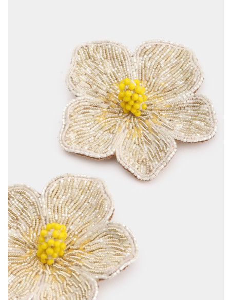 OLIVIA DAR FLOWER EARRINGS WHITE
