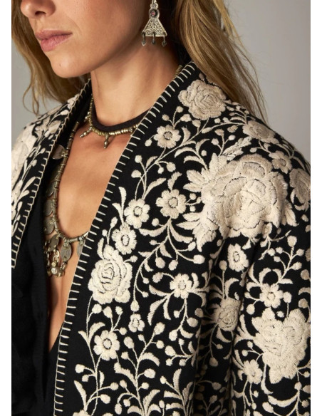 MAISON HOTEL CHAQUETA LOLA FLORES