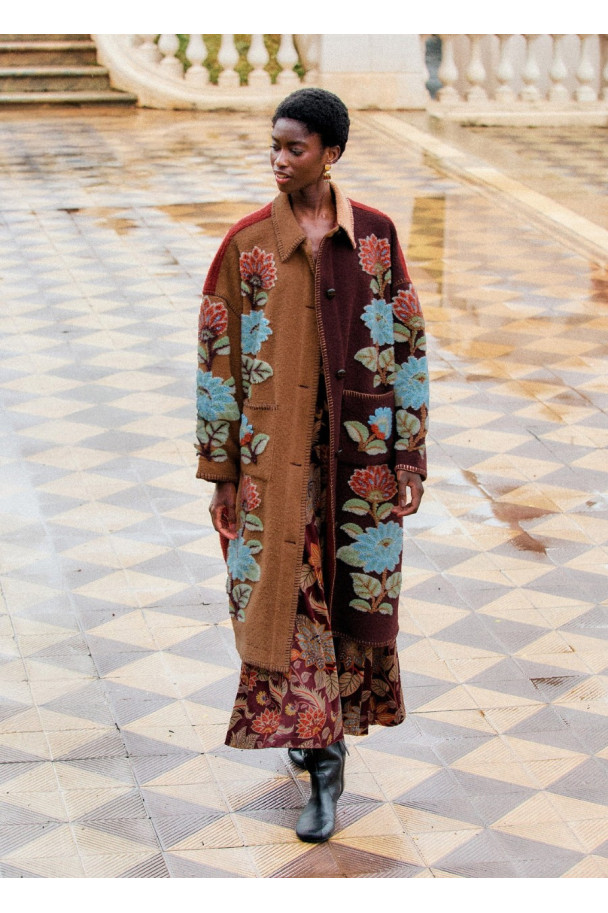 FARM RIO ABRIGO DELHI FLORAL MIDI