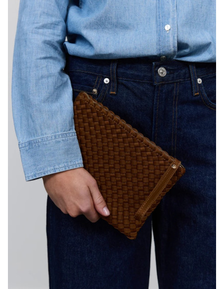 MY MARREA CLUTCH CARAMEL CAFE