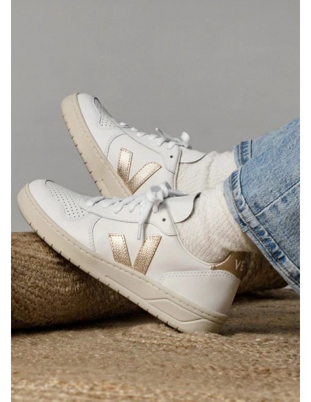 VEJA V10 EXTRA WHITE PLATINE