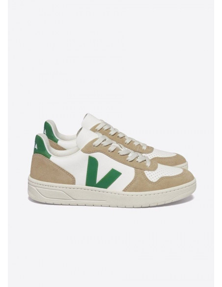 VEJA V-10 EXTRA WHITE EMERAUDE SAHARA VEJA V-10 EXTRA WHITE EMERAUDE SAHARA