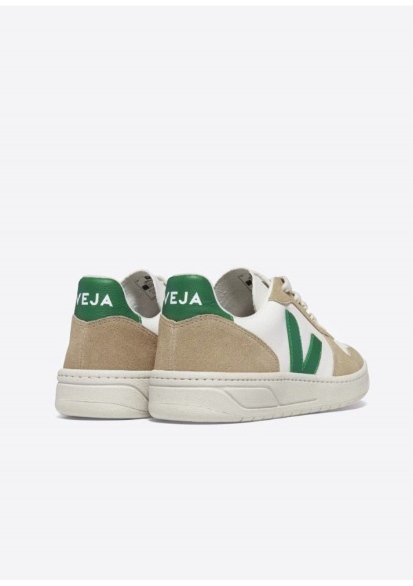 VEJA V-10 EXTRA WHITE EMERAUDE SAHARA VEJA V-10 EXTRA WHITE EMERAUDE SAHARA