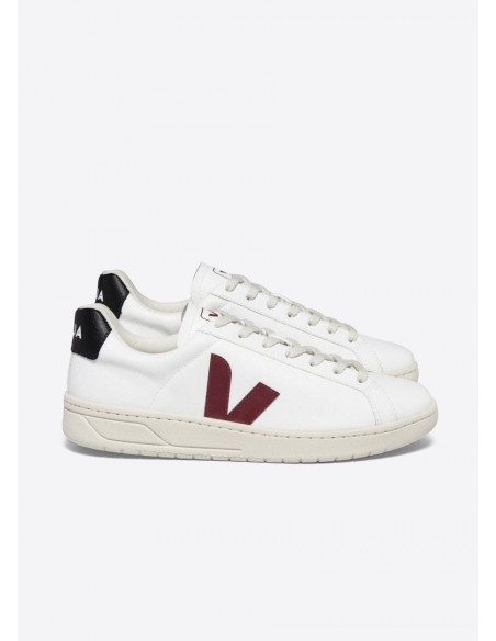 VEJA URCA CWL WHITE MARSALA BLACK