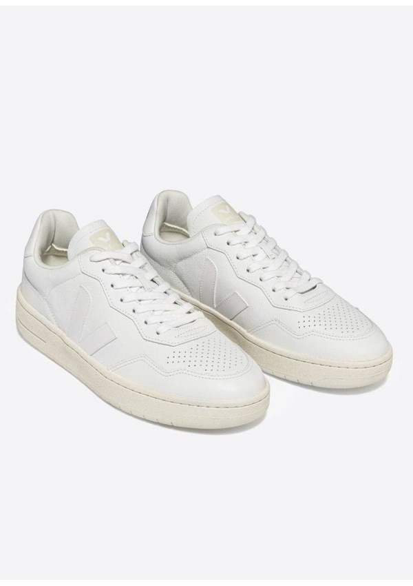 VEJA V-90 LEATHER EXTRA WHITE