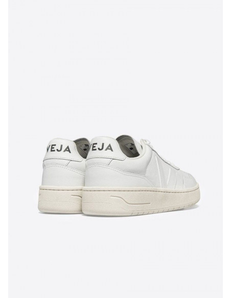 VEJA V-90 LEATHER EXTRA WHITE