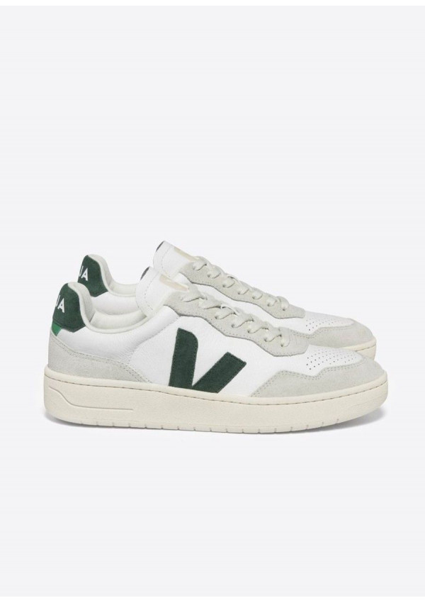 VEJA V-90 LEATHER EXTRA WHITE CYPRUS